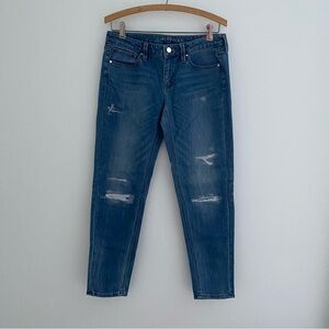 White House Black Market Girlfriend SZ 4 Embroidered Straight Leg Denim Jeans